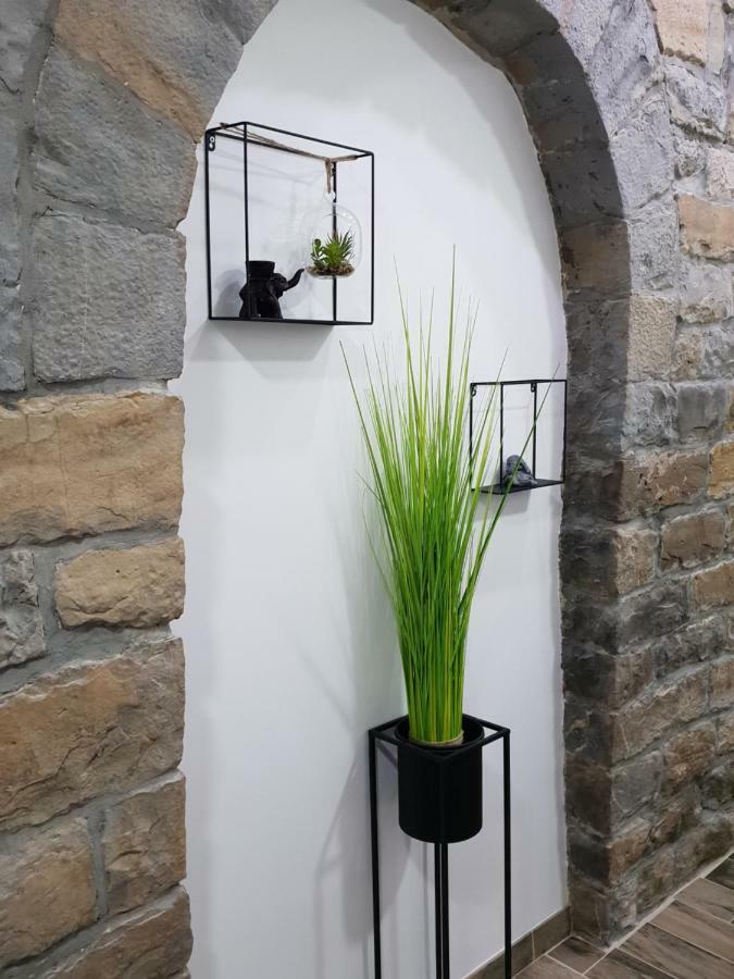 Studio Koper Luaran gambar